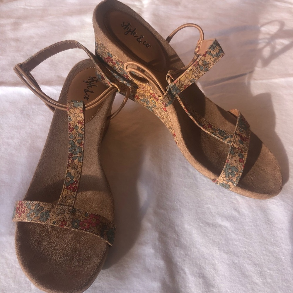 Style & Co. Women's Floral Wedge Cork Sandals Sz 8
